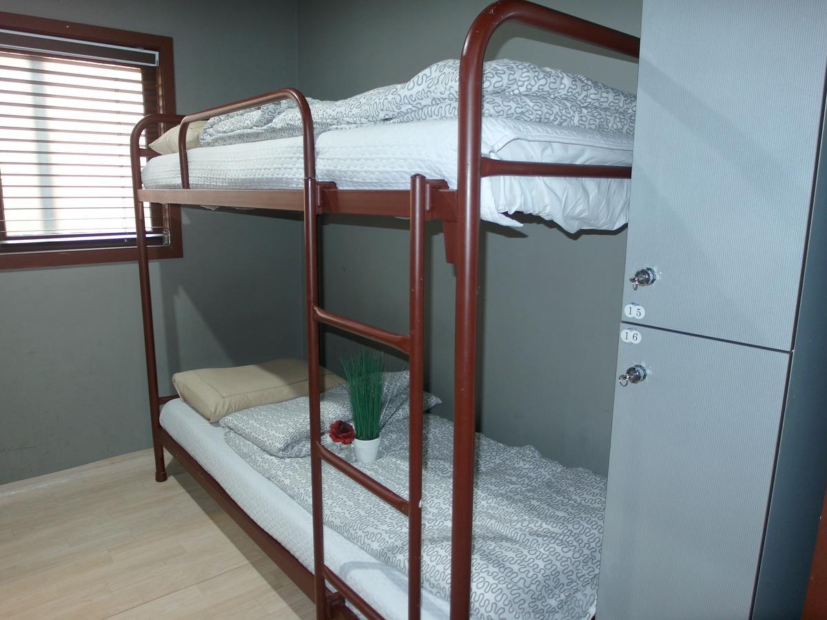 Fnstay Muslim Friendly Guesthouse Seoul Eksteriør bilde
